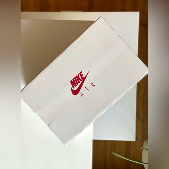 [SOLD] BNIB Nike Air Max 90 Limited Edition Valentine's Day - Picture 6 of 6
